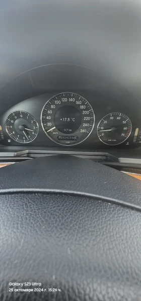 Mercedes-Benz E 500, снимка 3