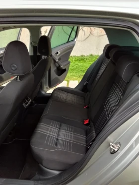 VW Golf 1.6TDI Автоматик 100хил км, снимка 11