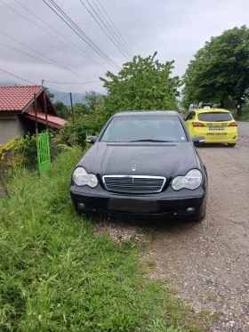 Mercedes-Benz C 180, снимка 2