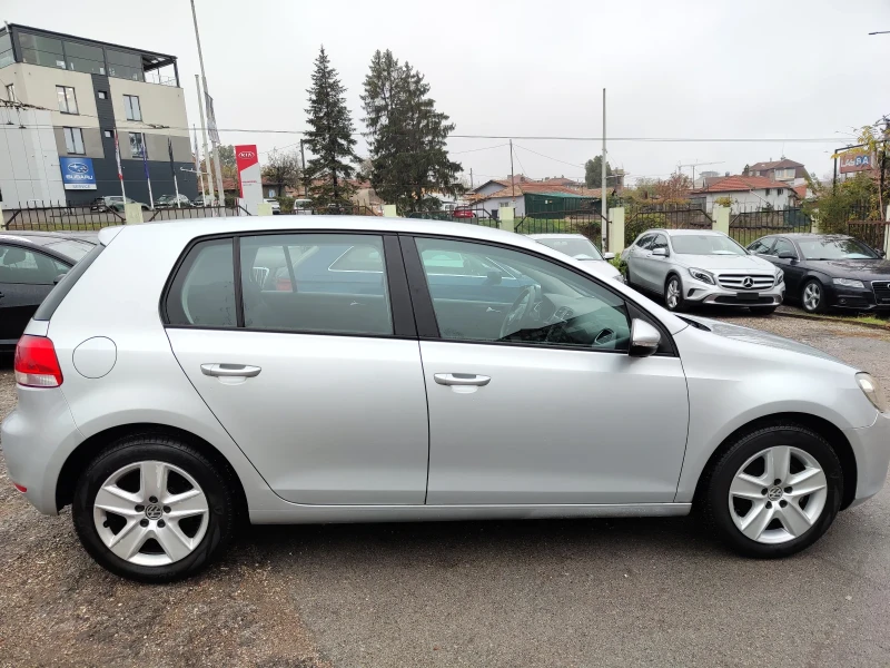 VW Golf, снимка 7 - Автомобили и джипове - 47952580