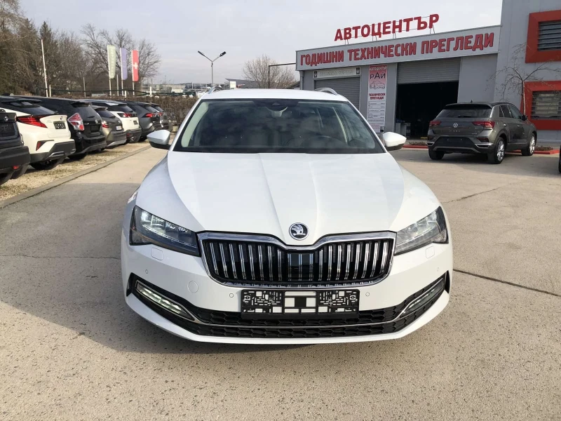 Skoda Superb 2.0TDi * DSG* Massage* Digital* Full Led* Ambient, снимка 2 - Автомобили и джипове - 48773514