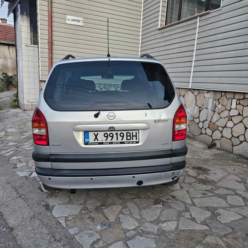 Opel Zafira 1.8 Газ, снимка 6 - Автомобили и джипове - 52877682