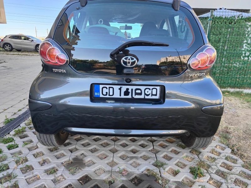 Toyota Aygo 1.0I, снимка 6 - Автомобили и джипове - 52570679