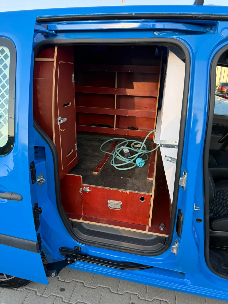 Renault Kangoo ZE* Печка* Климатик* 30.000км* Нов внос* Като ново, снимка 7 - Автомобили и джипове - 51449957