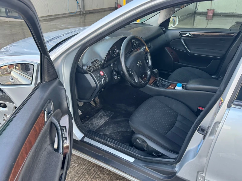 Mercedes-Benz C 220 CDI Elegance Facelift!, снимка 5 - Автомобили и джипове - 52588206