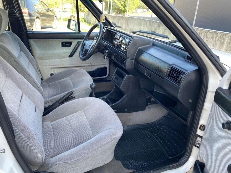 VW Golf VW Golf 1.6 , снимка 9 - Автомобили и джипове - 52695736