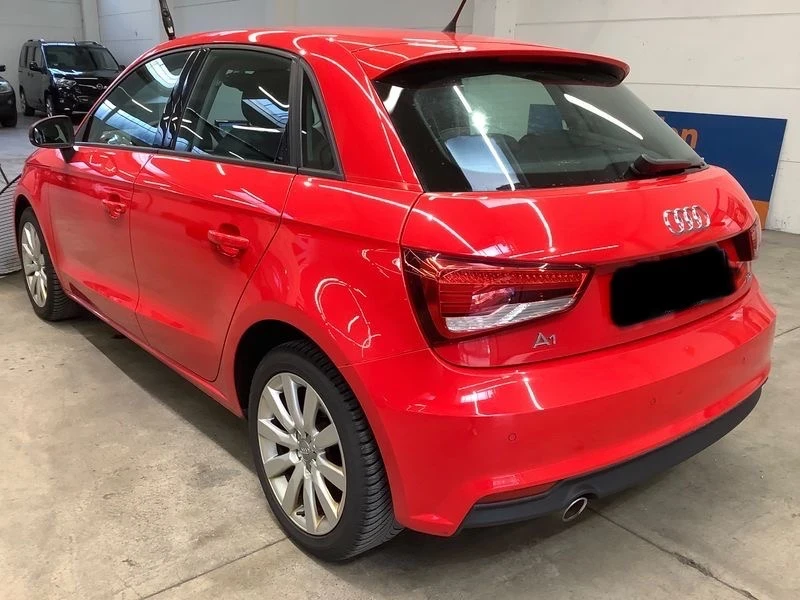 Audi A1, снимка 8 - Автомобили и джипове - 49285520