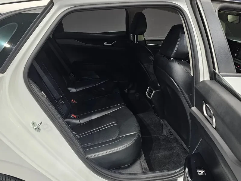 Kia K5 2.0 Lpi  Standard, снимка 11 - Автомобили и джипове - 56589684