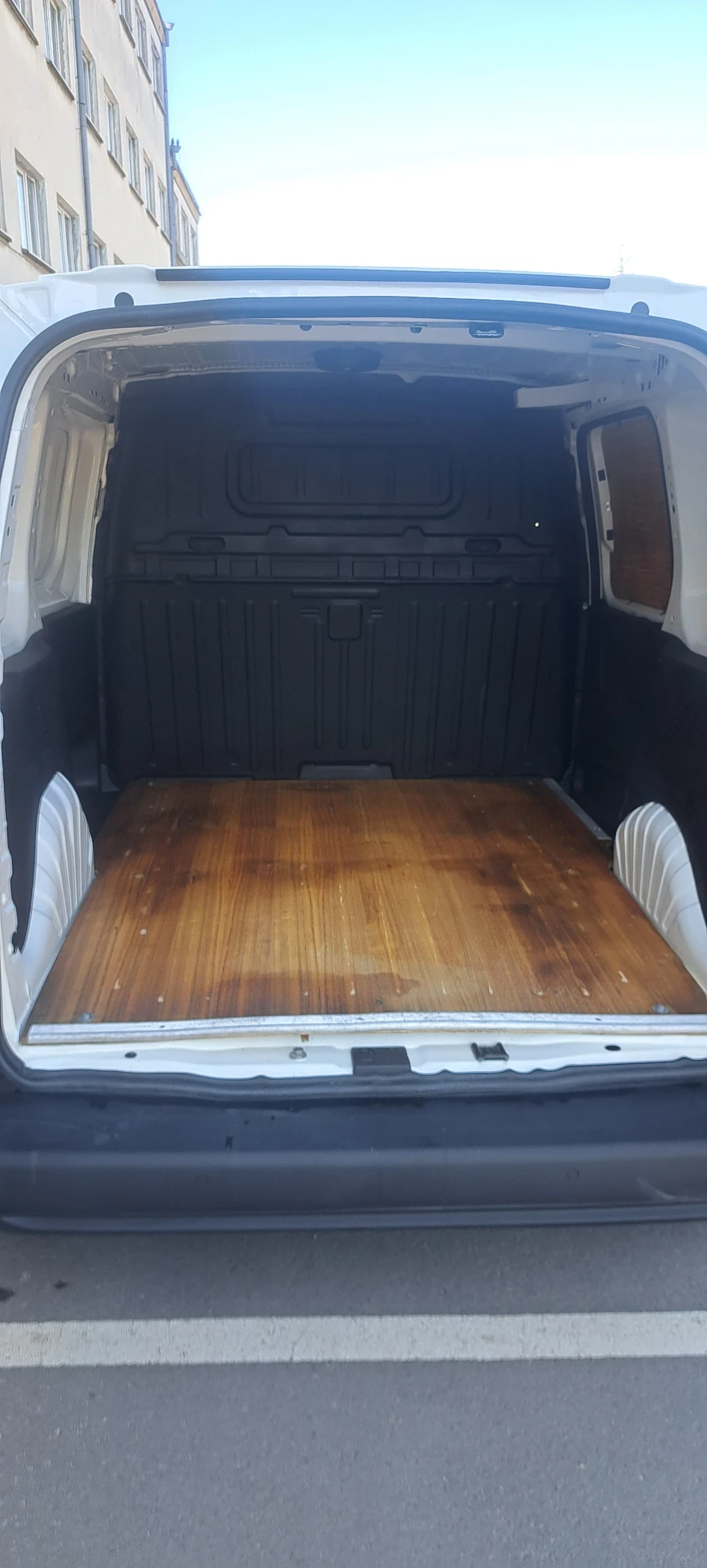 Peugeot Partner 1.5HDI - изображение 6