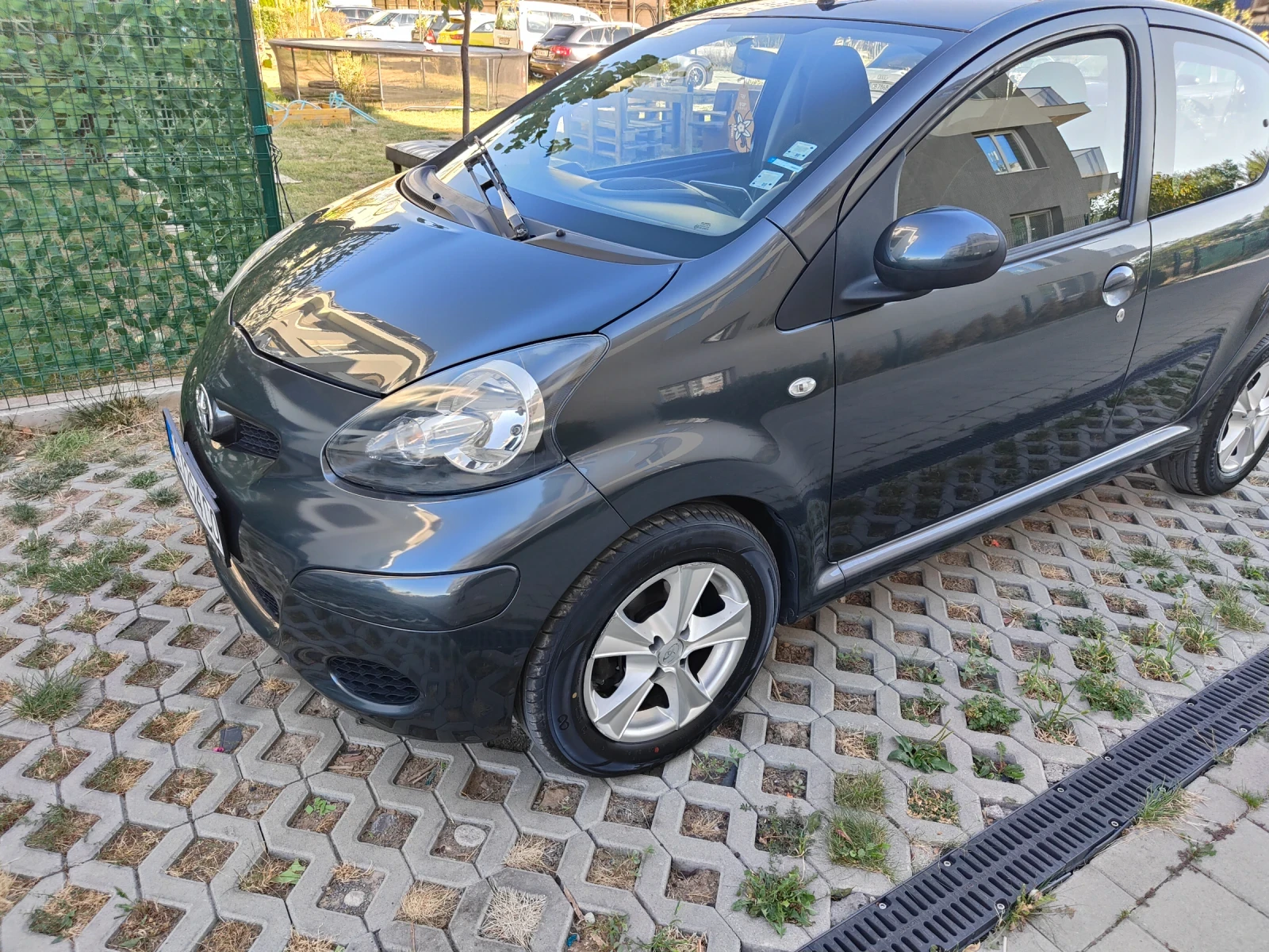 Toyota Aygo 1.0I - изображение 2