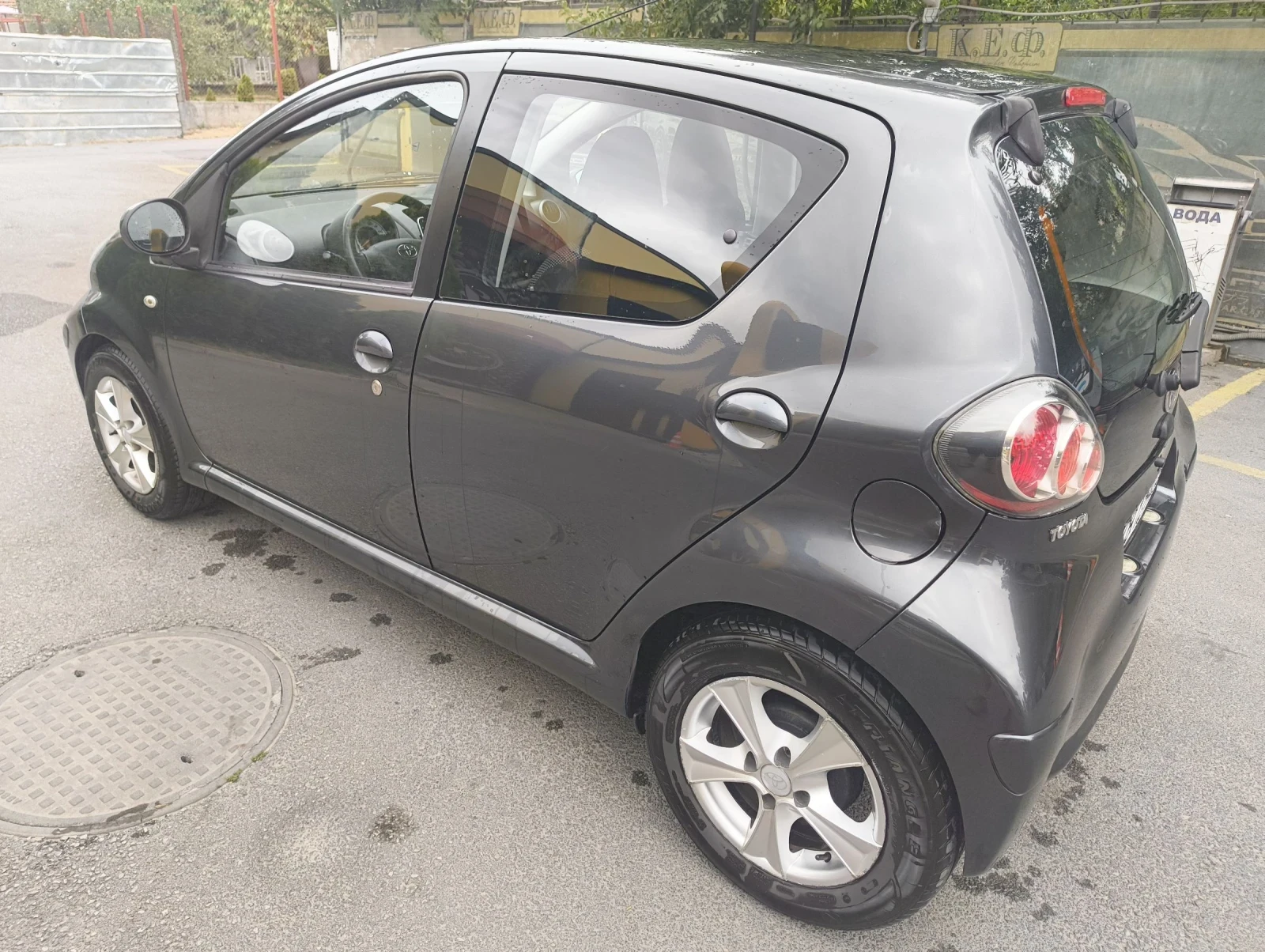Toyota Aygo 1.0I - изображение 5