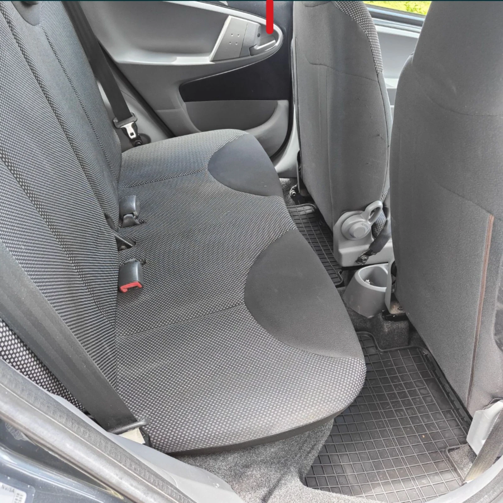 Toyota Aygo 1.0I - изображение 9