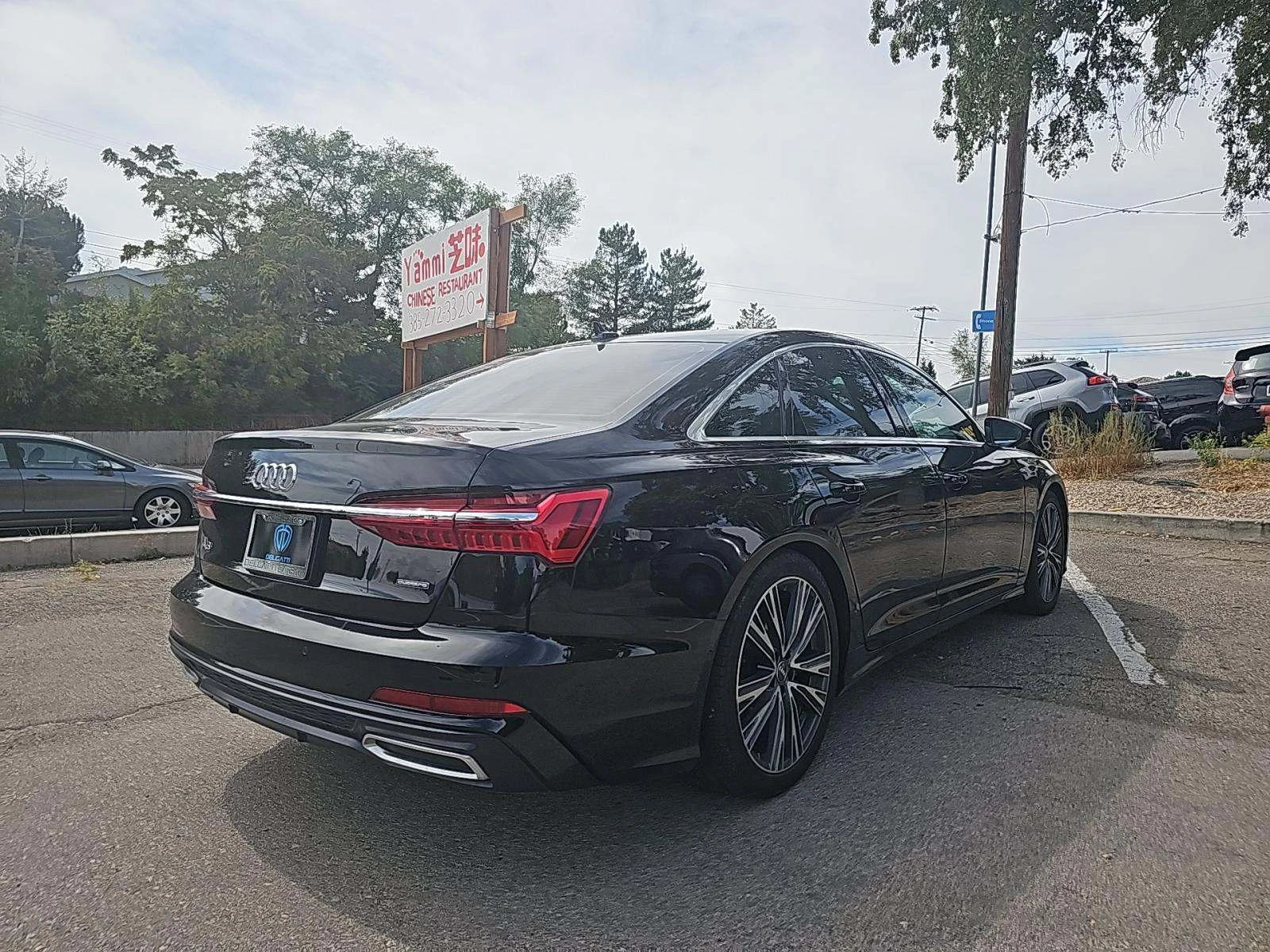 Audi A6 B&O* DISTRONIK* 360* LANE ASSIST* MATRIX* KEYLESS - изображение 3