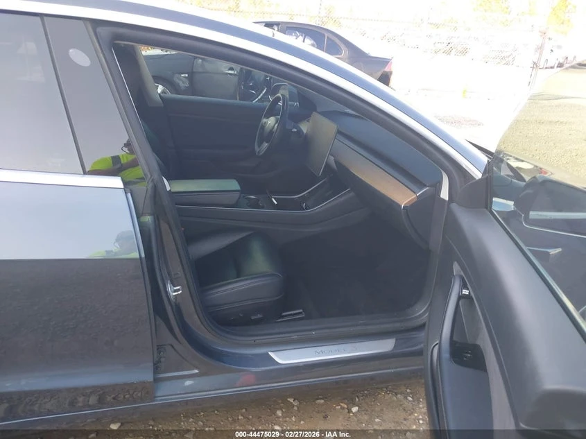 Tesla Model 3 Standard Range Plus Rear-Wheel Drive/Standard Rang, снимка 5 - Автомобили и джипове - 53960288