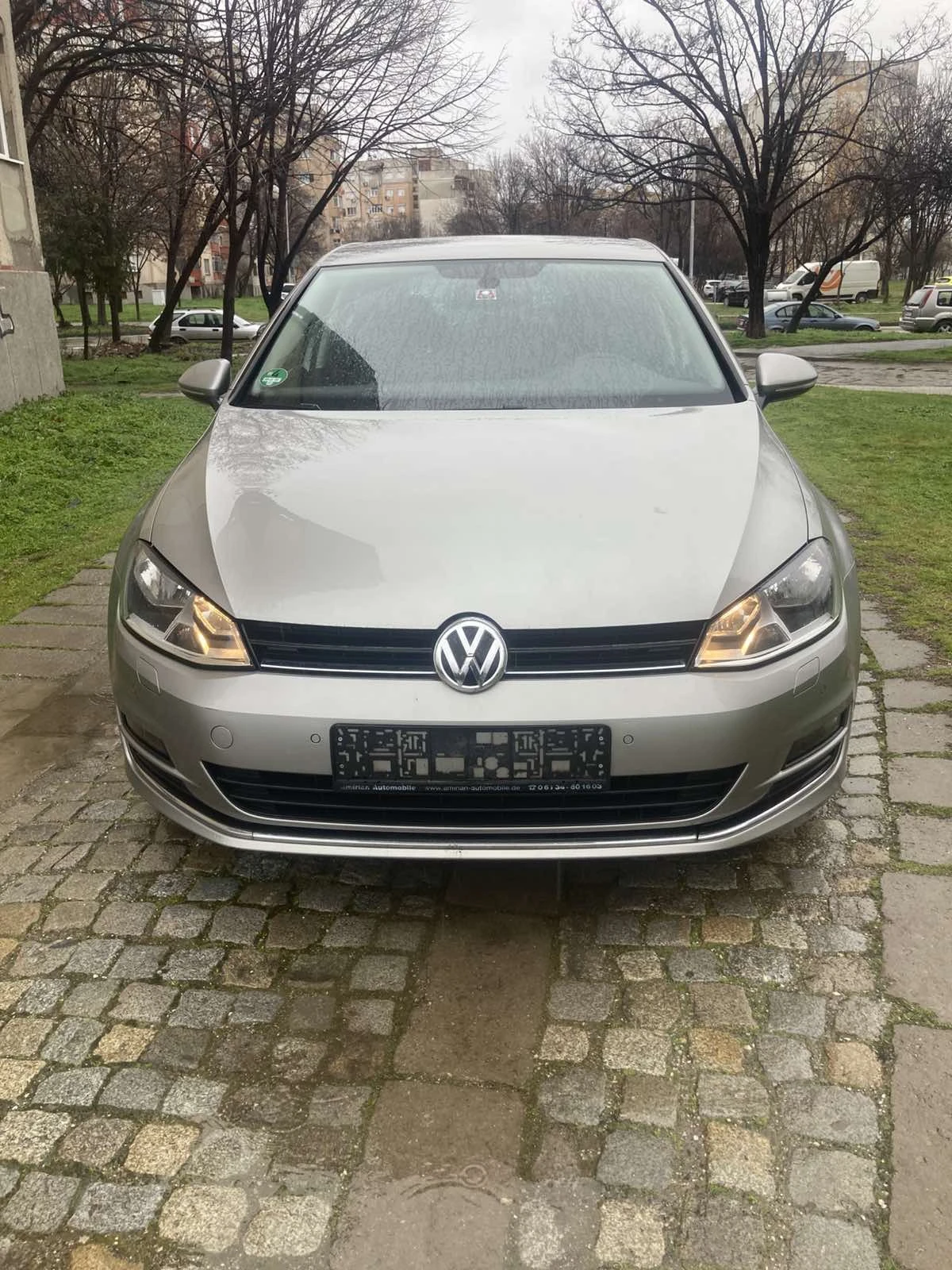VW Golf 1.6TDI Автоматик 100хил км, снимка 4 - Автомобили и джипове - 53992963