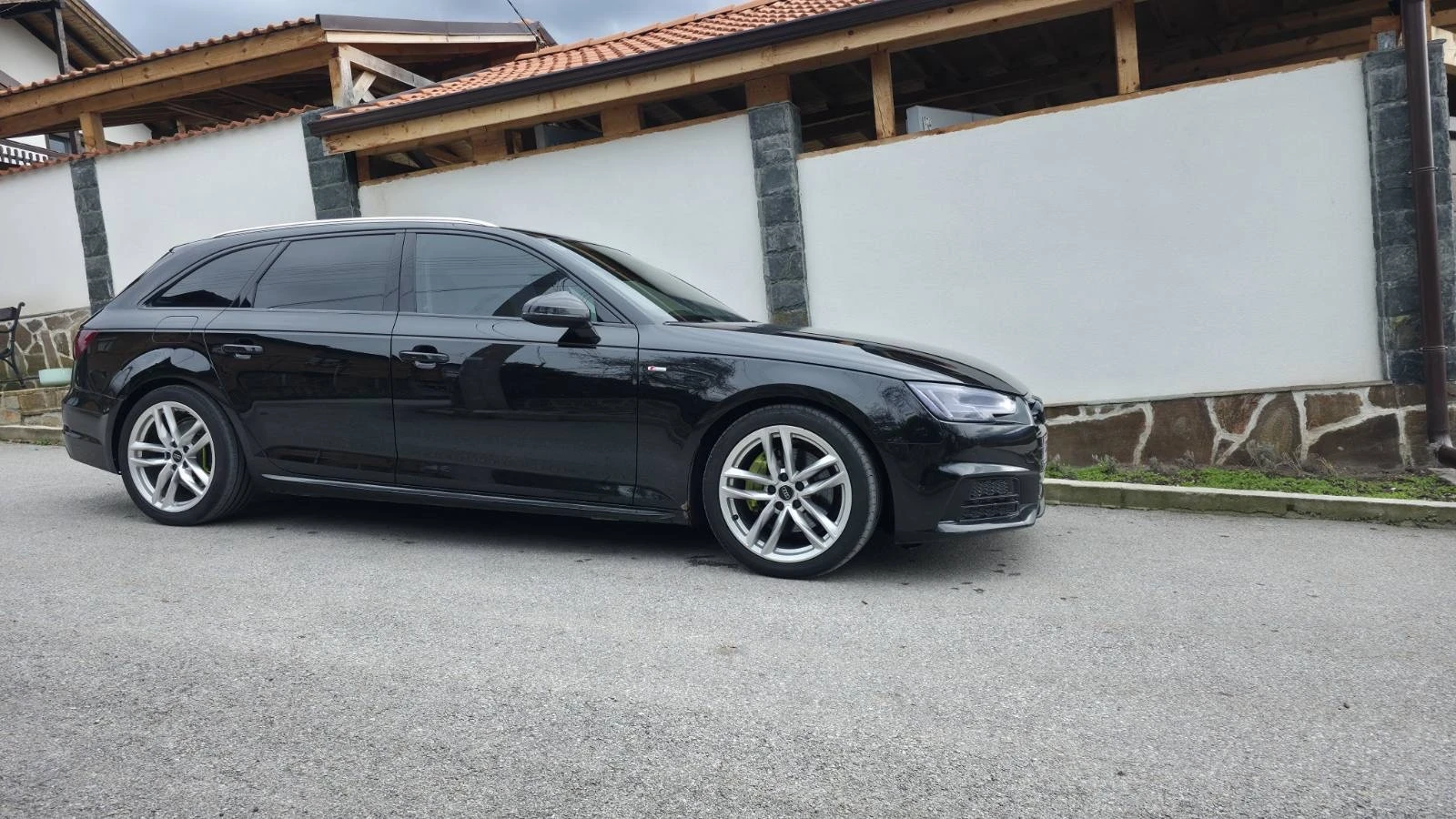 Audi A4 40TDI Quattro Led/Matrix, снимка 3 - Автомобили и джипове - 54017076