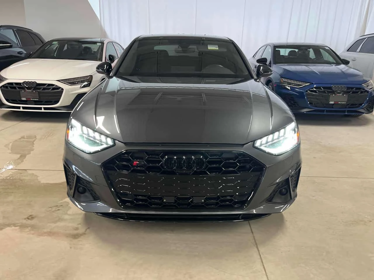 Audi S4 * Technik * MATRIX* DISTRONIC* BANG&OLUFSEN* , снимка 6 - Автомобили и джипове - 54168931