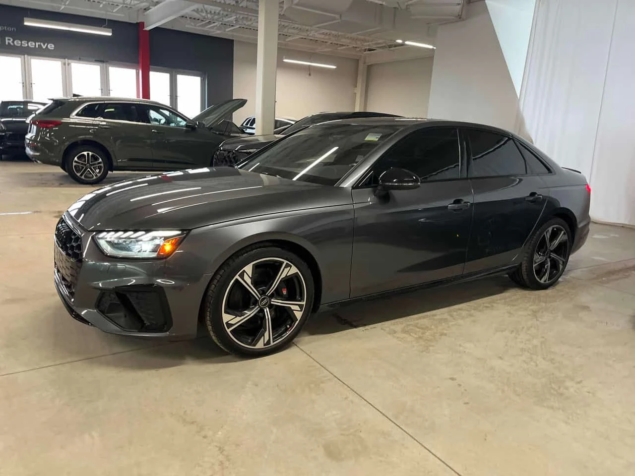 Audi S4 * Technik * MATRIX* DISTRONIC* BANG&OLUFSEN* , снимка 2 - Автомобили и джипове - 54168931