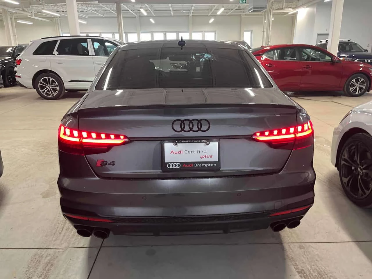 Audi S4 * Technik * MATRIX* DISTRONIC* BANG&OLUFSEN* , снимка 4 - Автомобили и джипове - 54168931