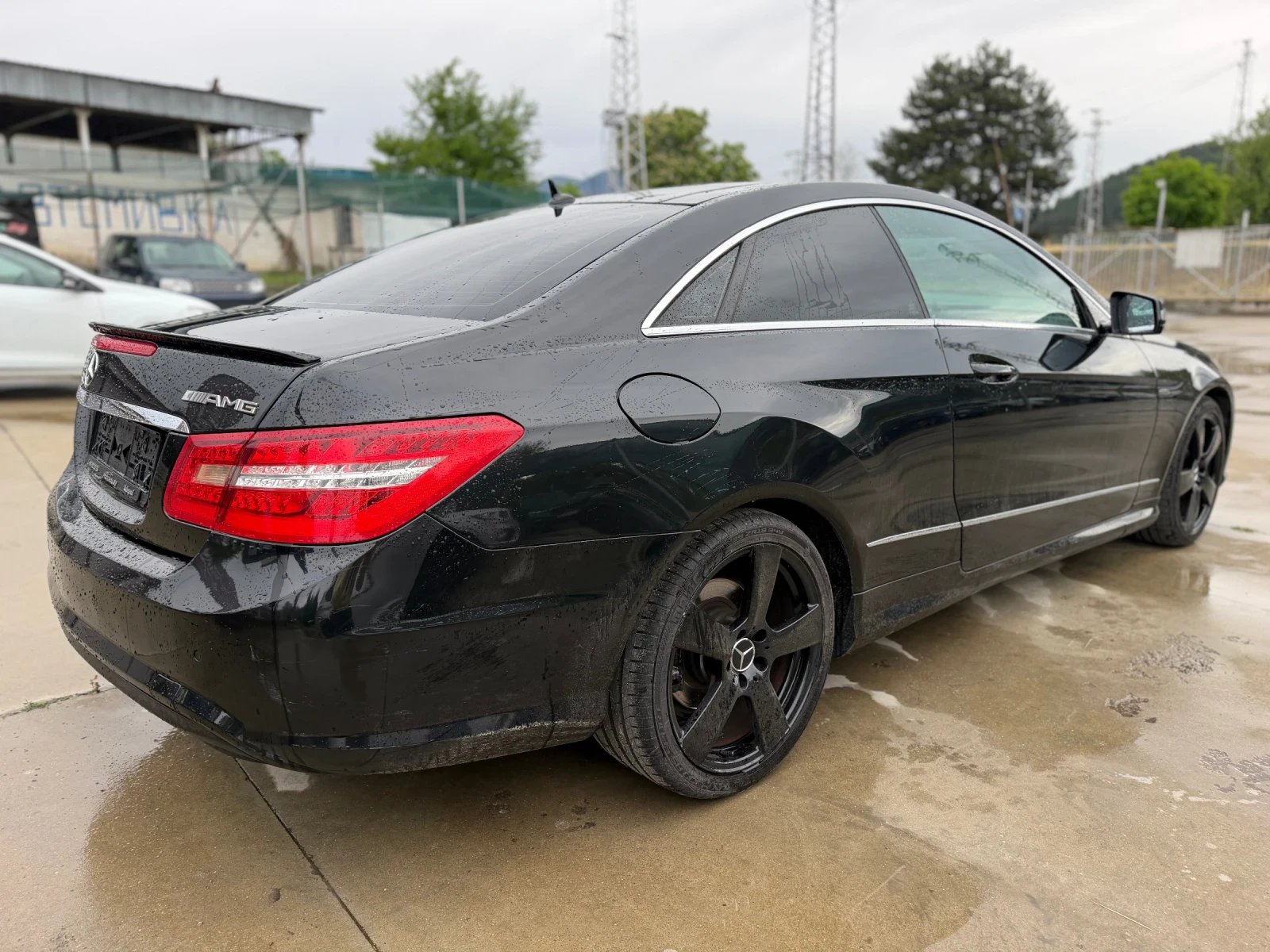 Mercedes-Benz E 250 AMG EDITION/FACELIFT/FULLFULL/ПОДГРЕВ/ОБДУХ/, снимка 4 - Автомобили и джипове - 54609504