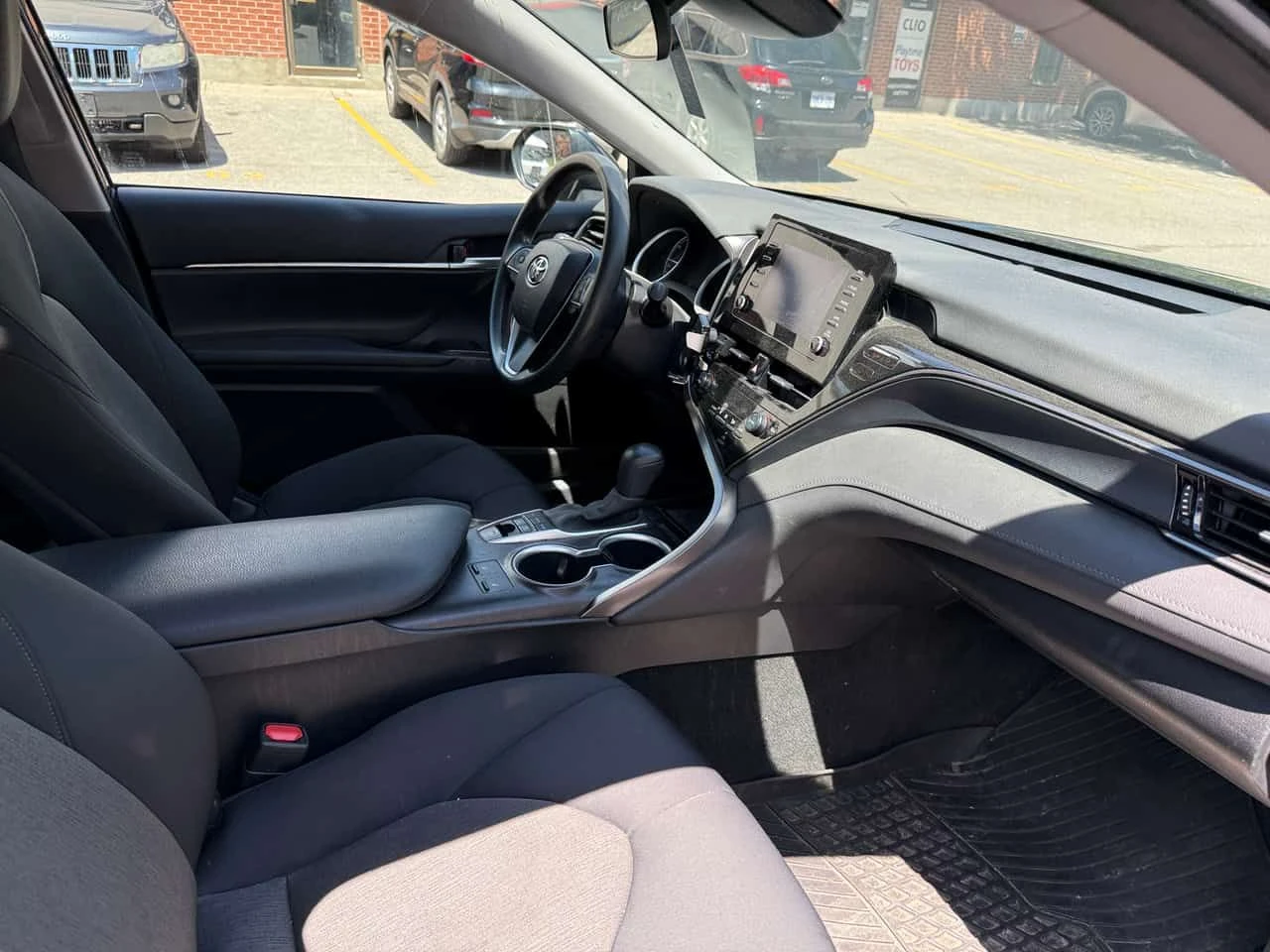 Toyota Camry | Hybrid LE | CARFAX | БЕЗ ПЪРВОНАЧАЛНА ВНОСКА | , снимка 13 - Автомобили и джипове - 55130714