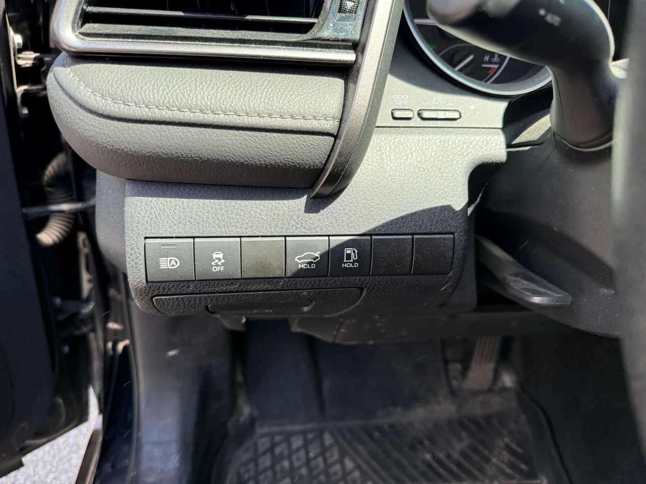 Toyota Camry | Hybrid LE | CARFAX | БЕЗ ПЪРВОНАЧАЛНА ВНОСКА | , снимка 14 - Автомобили и джипове - 55130714