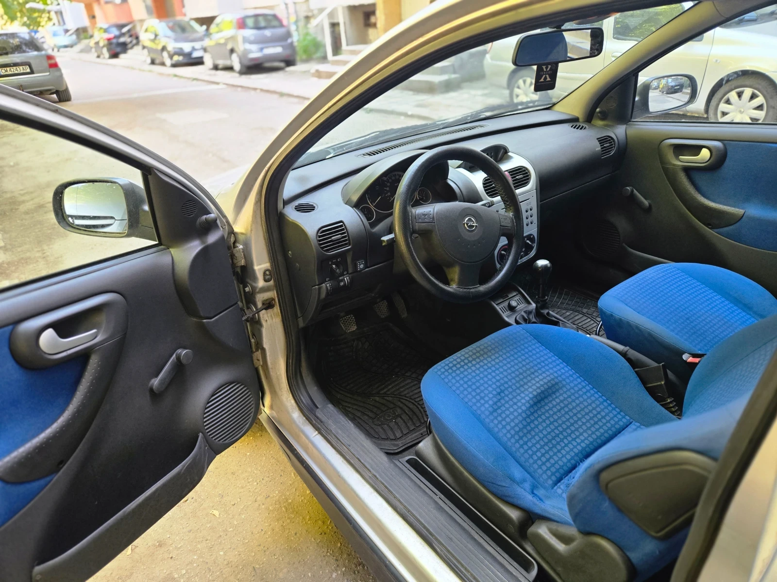 Opel Corsa 1.2 газов инж. Климатик, снимка 5 - Автомобили и джипове - 55482525