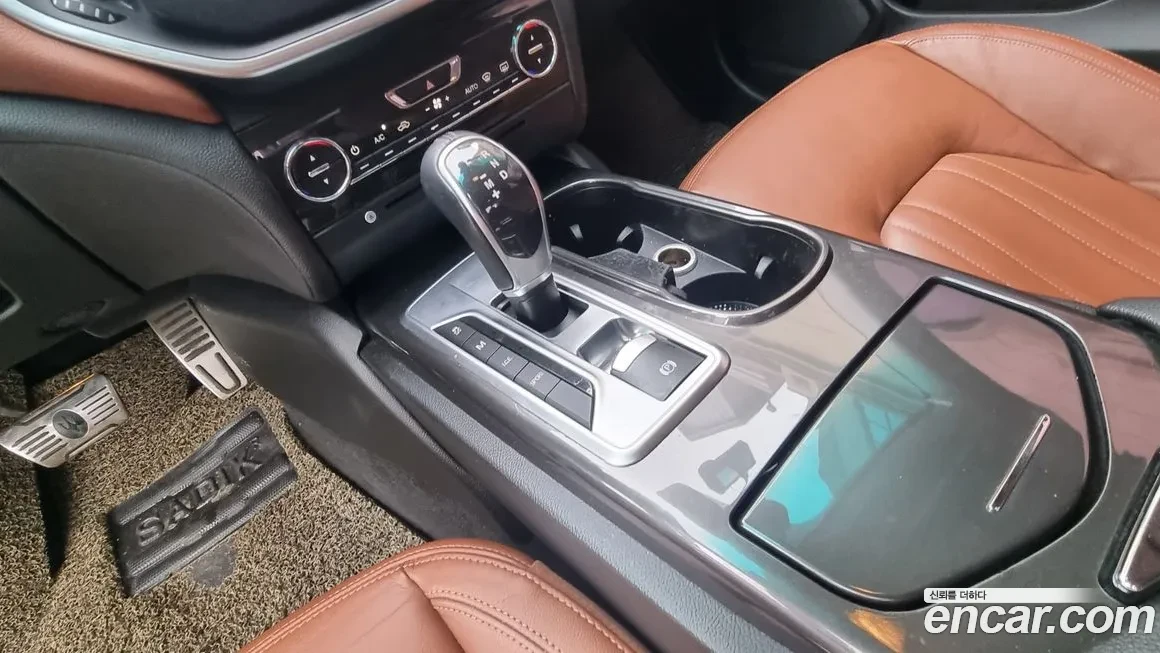 Maserati Ghibli, снимка 8 - Автомобили и джипове - 55544629