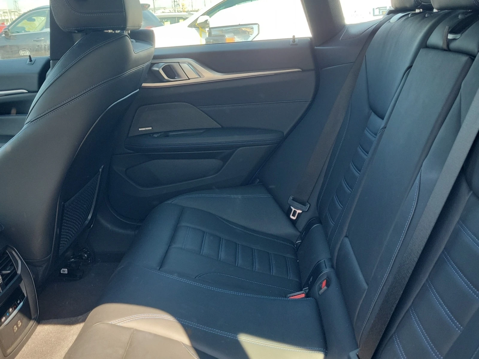 BMW i4 * M50 * CARFAX * От BMW * , снимка 9 - Автомобили и джипове - 55841782