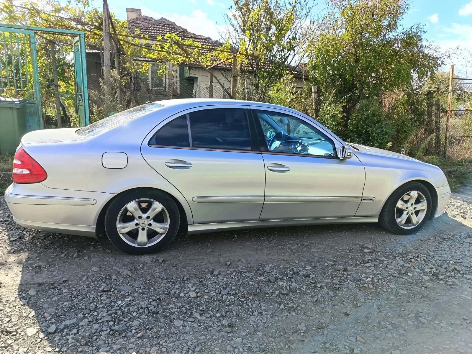 Mercedes-Benz E 220 | Mobile.bg � ����������� 3