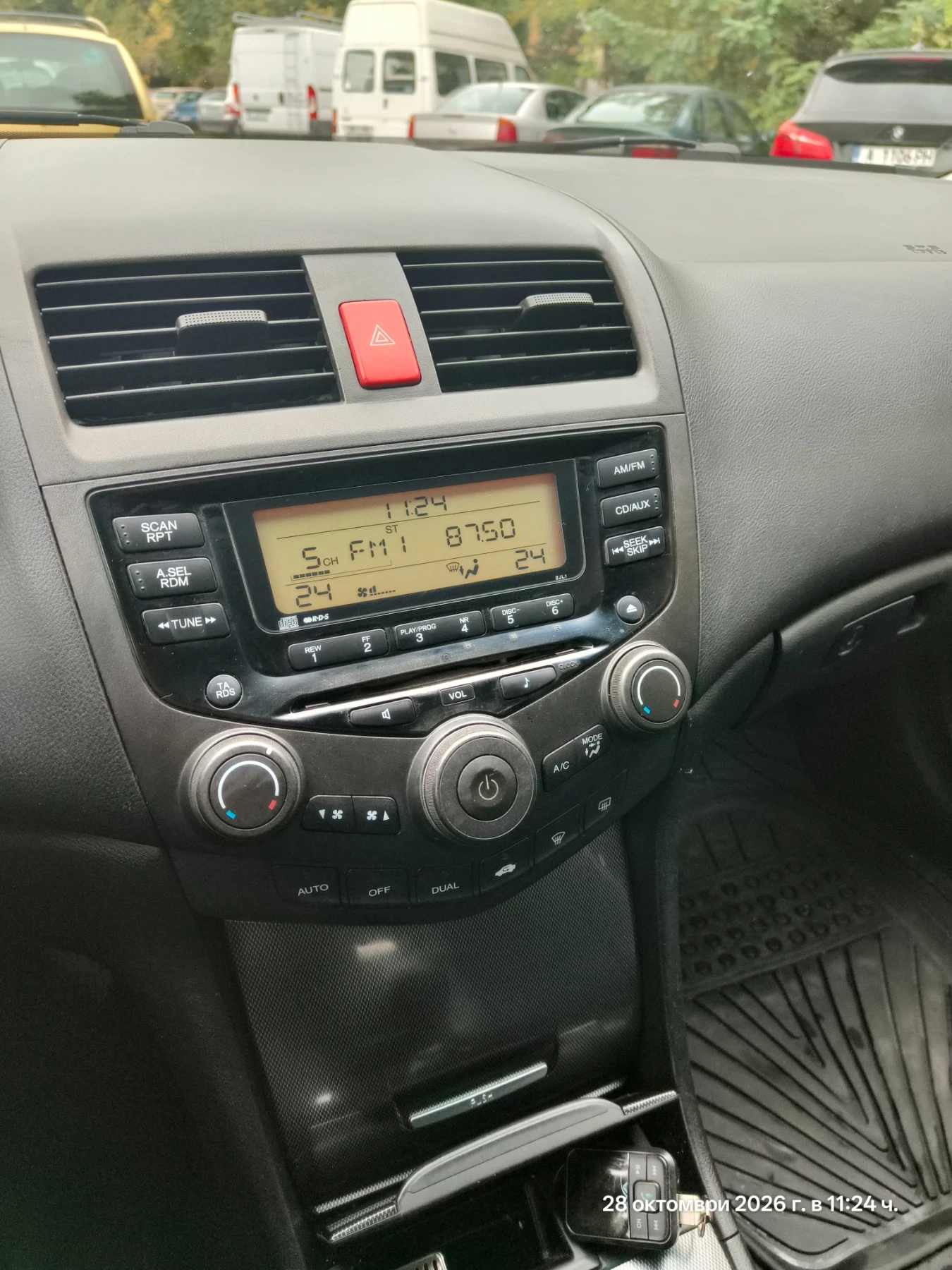 Honda Accord, снимка 11 - Автомобили и джипове - 56700944