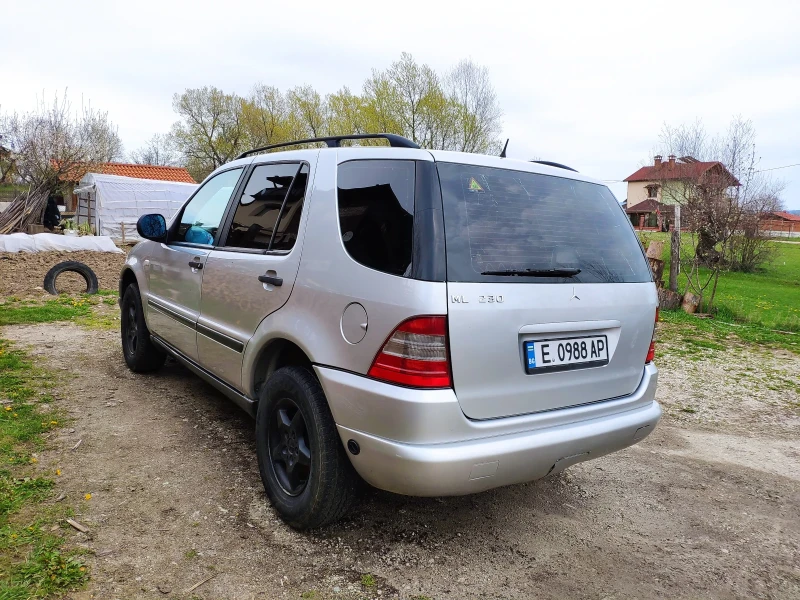 Mercedes-Benz ML 230, снимка 5 - Автомобили и джипове - 49211394