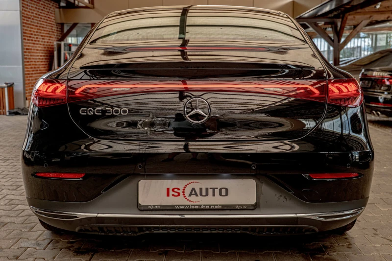 Mercedes-Benz EQE 300/98kWh/MBUX/Амбиент/Подгрев, снимка 3 - Автомобили и джипове - 51423835