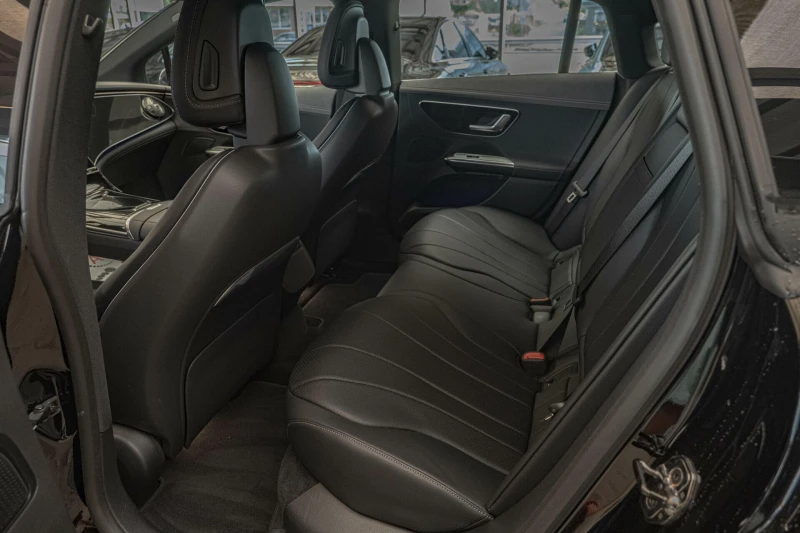 Mercedes-Benz EQE 300/98kWh/MBUX/Амбиент/Подгрев, снимка 8 - Автомобили и джипове - 51423835