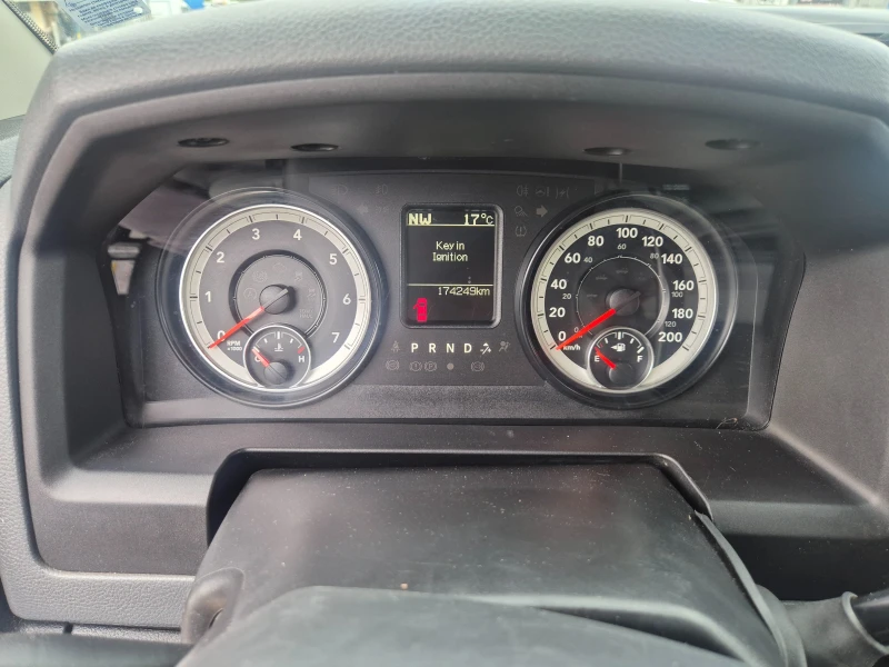 Dodge RAM 1500, снимка 12 - Автомобили и джипове - 51680065