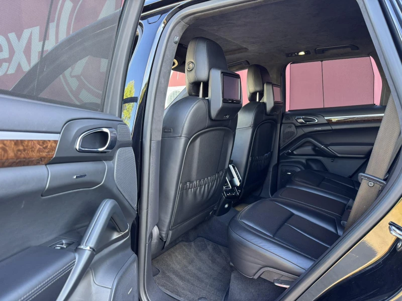 Porsche Cayenne 4.2S V8 FULL, снимка 12 - Автомобили и джипове - 52666009
