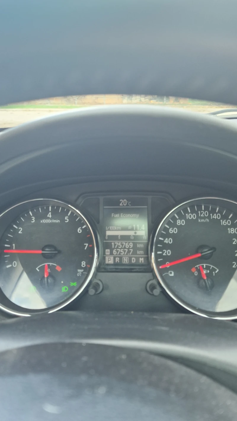 Nissan Qashqai 2000, снимка 10 - Автомобили и джипове - 52500311