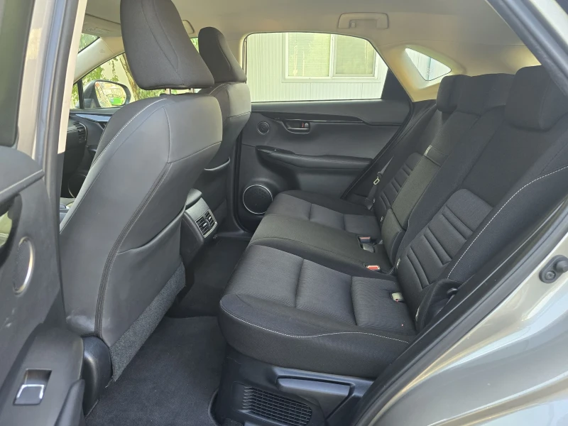 Lexus NX 300h 300HYBRID/4X4/ГАРАНЦИЯ до 2030г, снимка 9 - Автомобили и джипове - 52632806