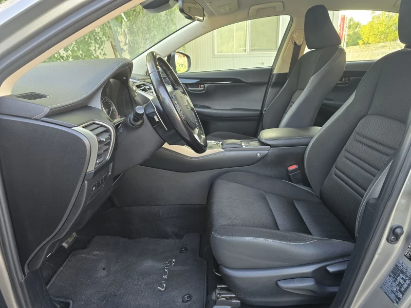 Lexus NX 300h 300HYBRID/4X4/ГАРАНЦИЯ до 2030г, снимка 8 - Автомобили и джипове - 52632806