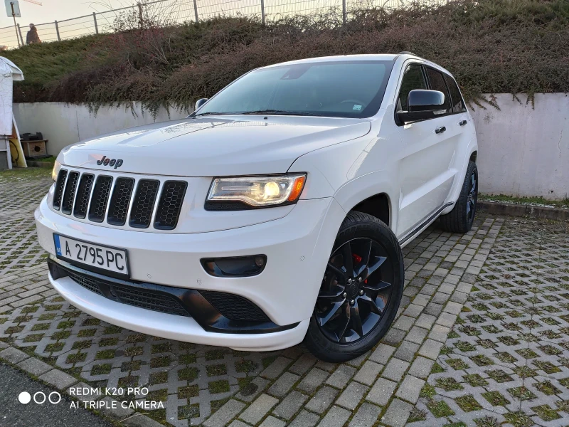 Jeep Grand cherokee Summit 3.6 Регистриран и Обслужен, снимка 4 - Автомобили и джипове - 53134306