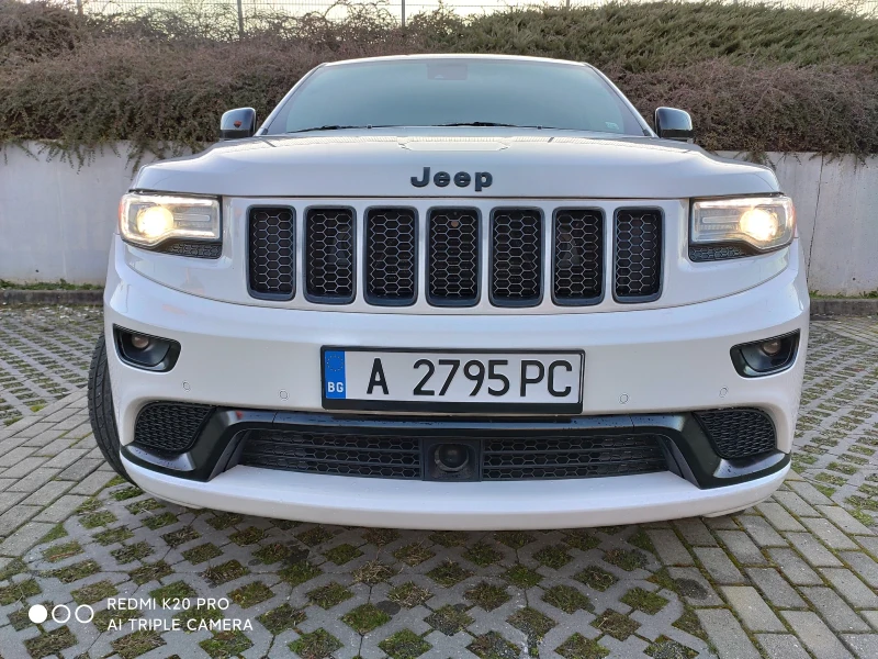 Jeep Grand cherokee Summit 3.6 Регистриран и Обслужен, снимка 2 - Автомобили и джипове - 53134306