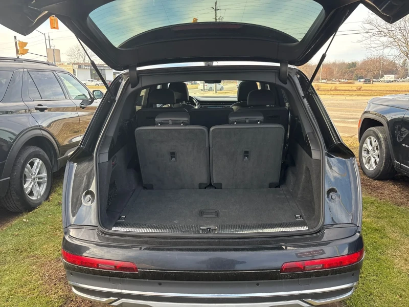 Audi Q7 Premium 45 TFSI* CARFAX* 7 МЕСТА * ПАНО* , снимка 11 - Автомобили и джипове - 53499646