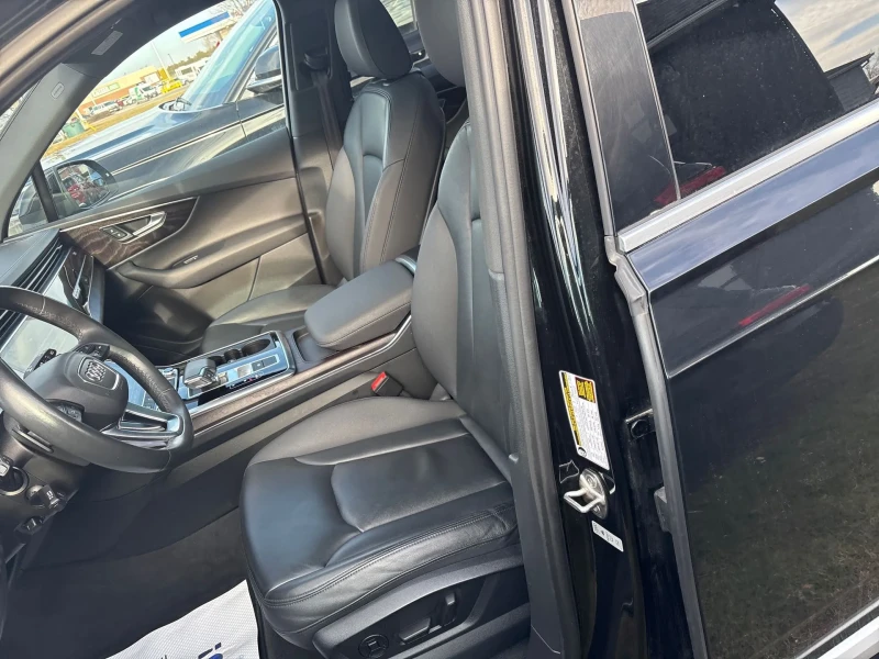 Audi Q7 Premium 45 TFSI* CARFAX* 7 МЕСТА * ПАНО* , снимка 6 - Автомобили и джипове - 53499646