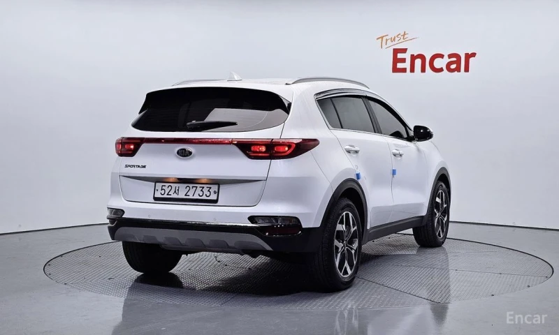 Kia Sportage, снимка 2 - Автомобили и джипове - 53560250