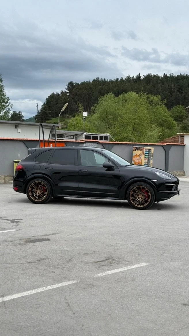 Porsche Cayenne GTS, снимка 3 - Автомобили и джипове - 53397936