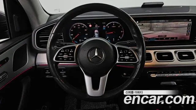 Mercedes-Benz GLE 300 d 4MATIC, АВТОКРЕДИТ, снимка 14 - Автомобили и джипове - 56059284