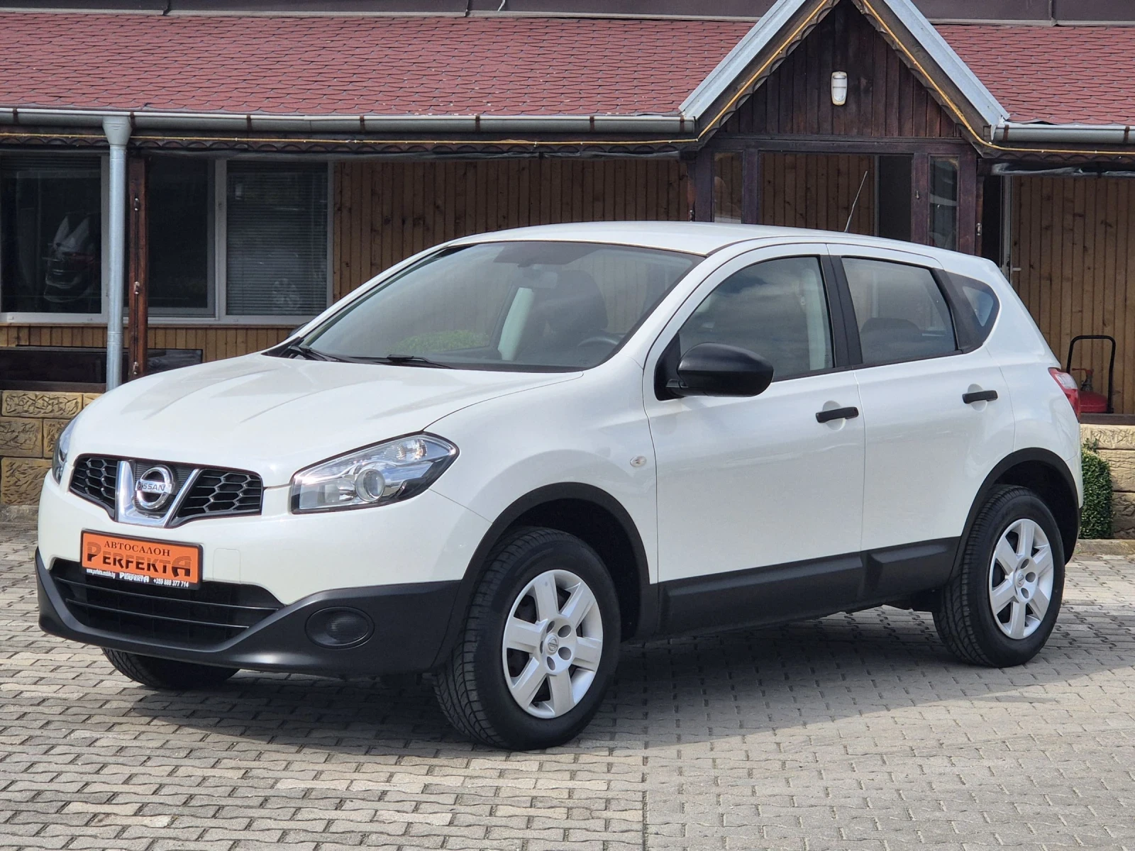 Nissan Qashqai 1.6 газ/бензин 117к.с., снимка 1