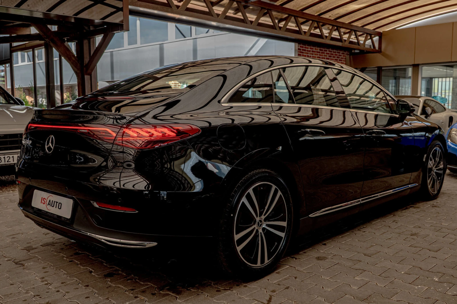 Mercedes-Benz EQE 300/98kWh/MBUX/Амбиент/Подгрев - изображение 5