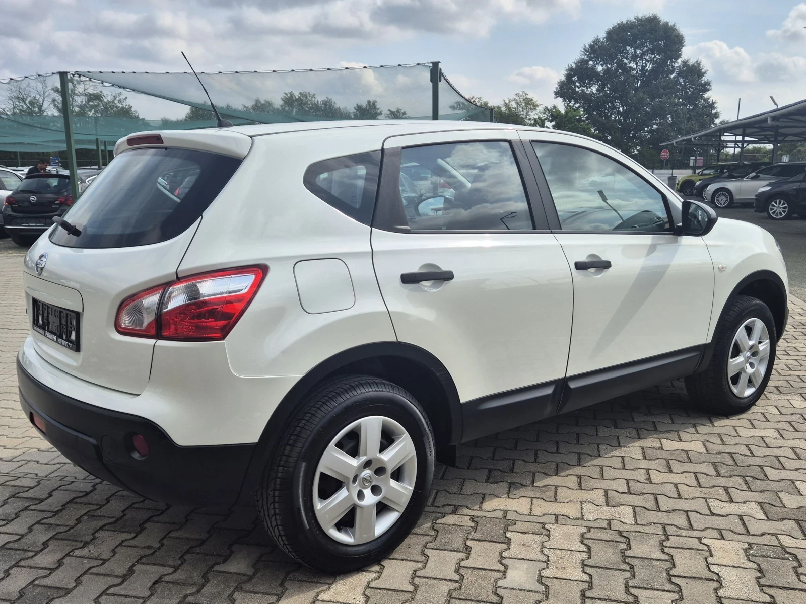 Nissan Qashqai 1.6 газ/бензин 117к.с. - изображение 7
