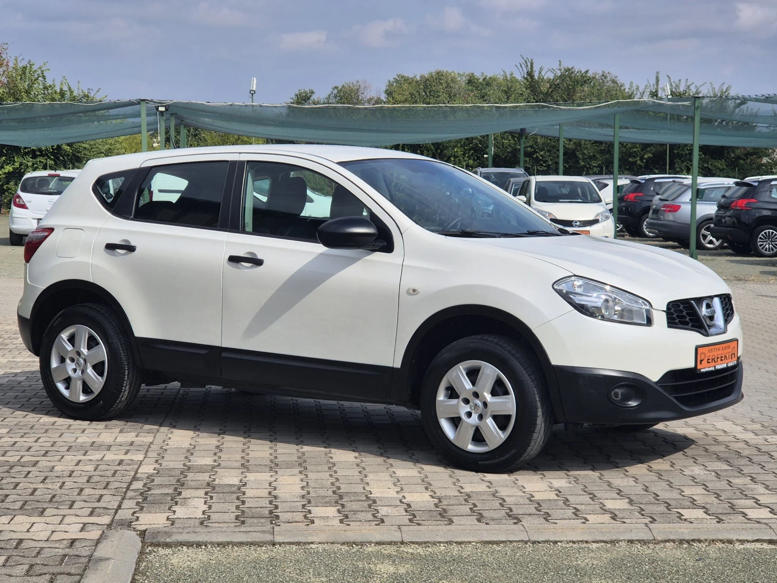 Nissan Qashqai 1.6 газ/бензин 117к.с. - изображение 6